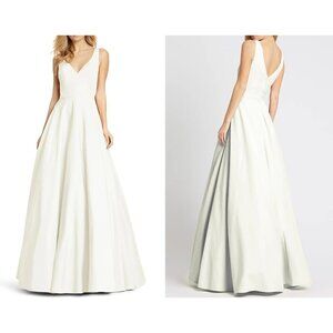 NWOT w/Defect IEENA FOR MAC DUGGAL Size 6 Empire Waist Ballgown White MSRP$398